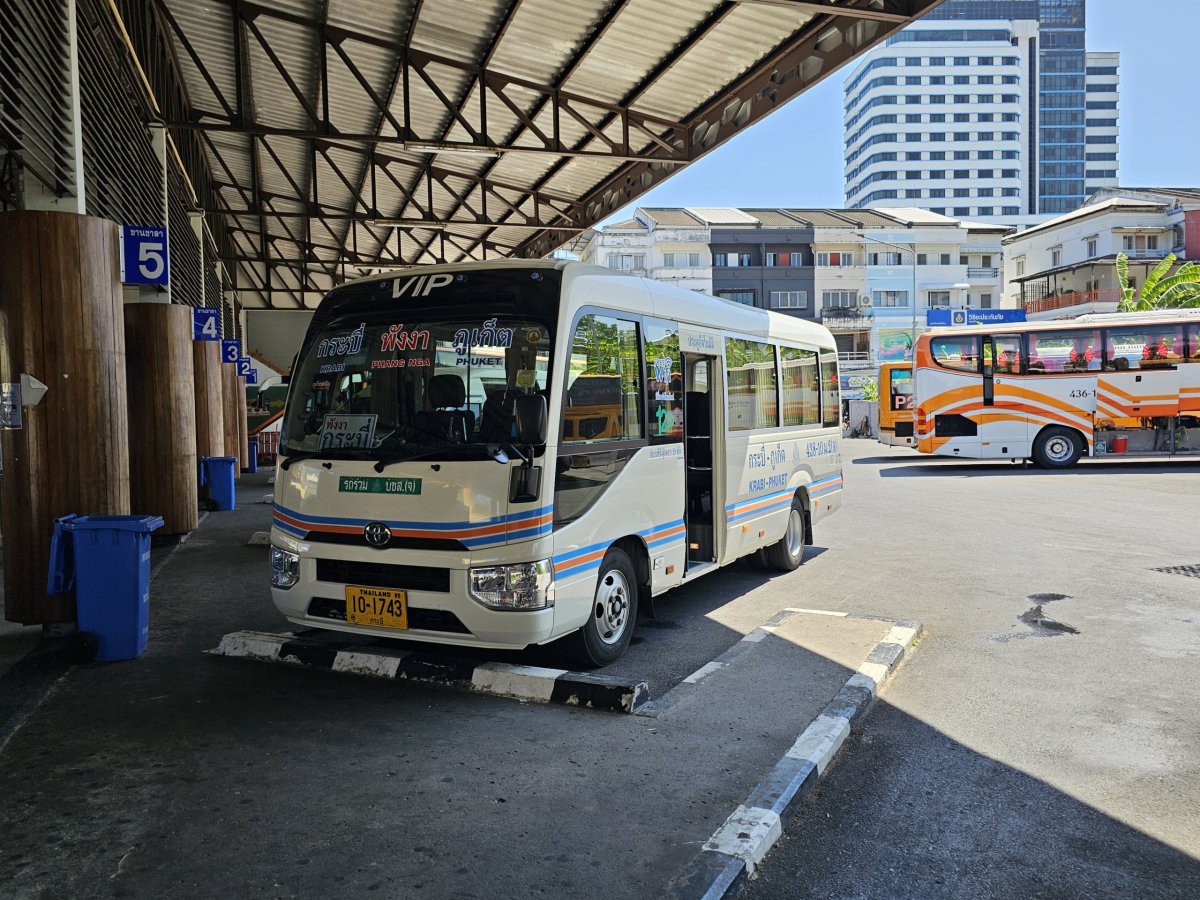 Autobus do Krabi z Bus Terminal 1, Phuket Town