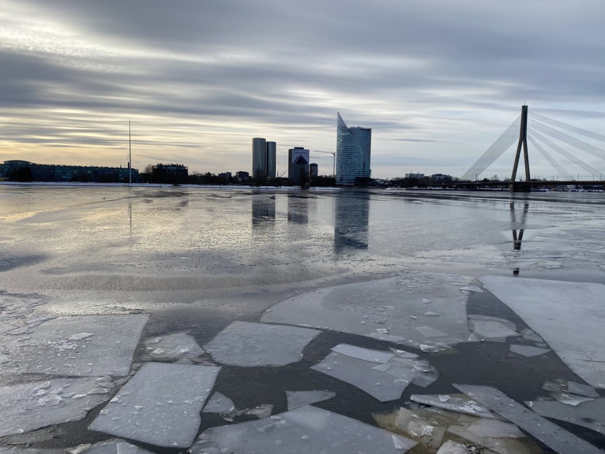 Ledové kry na řece Daugavě