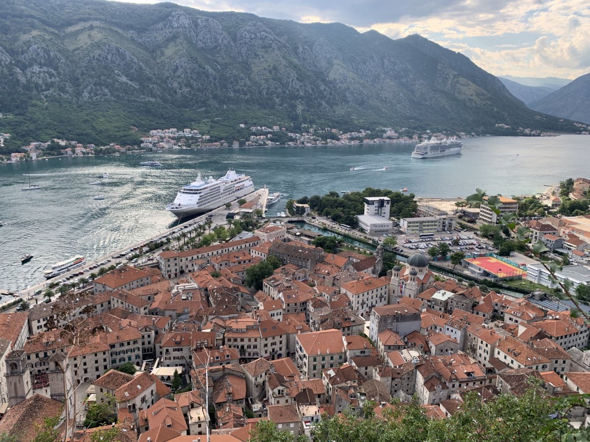 Kotor z výšky