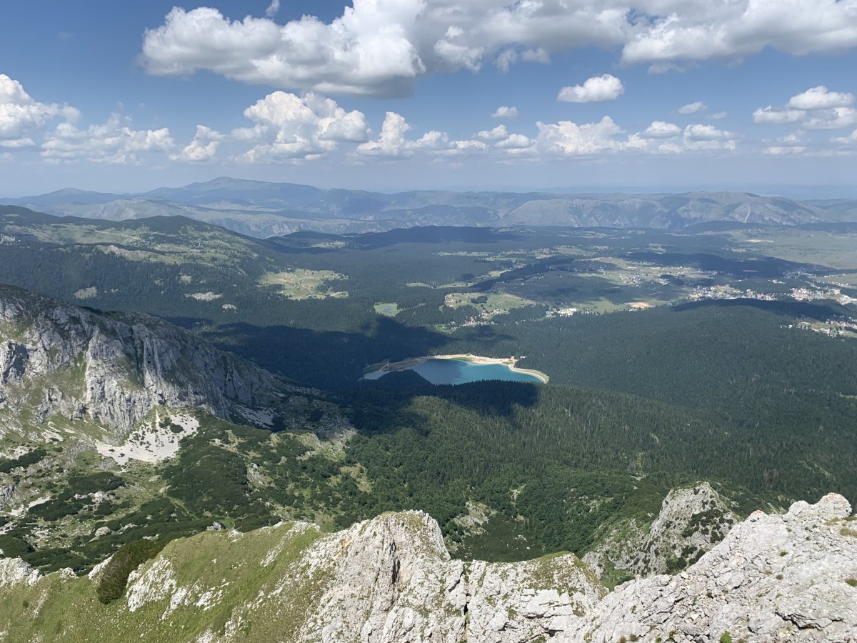 NP Durmitor - Savin Kuk - výhled na Černé jezero