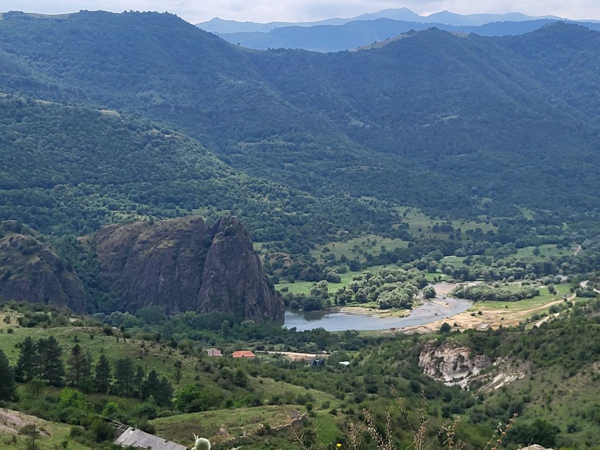 Cesta na Odzun