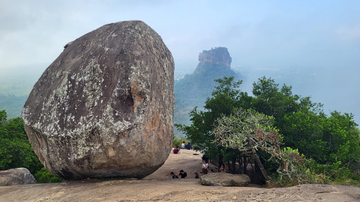 Pidurangala a Sigiriya