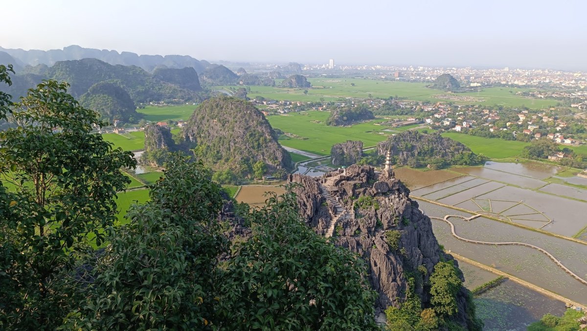 To město na obzoru je Ninh Binh 