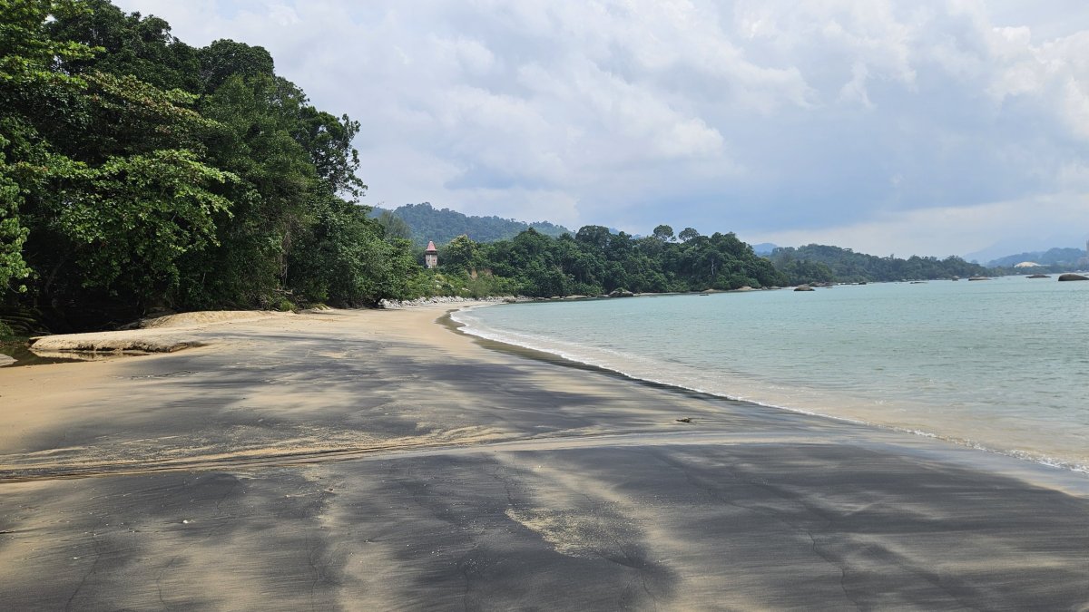 Black Sand Beach