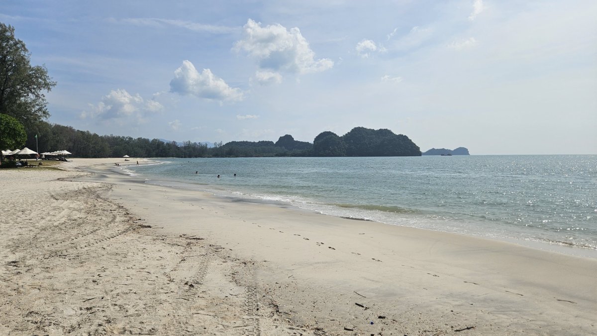 Tanjung Rhu (sever)