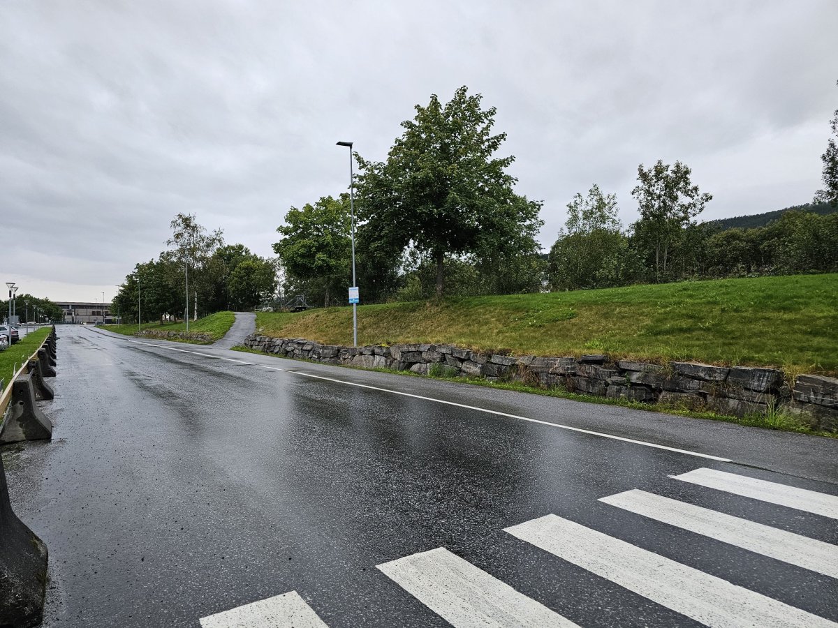 Cesta na zastávku bus směr Molde