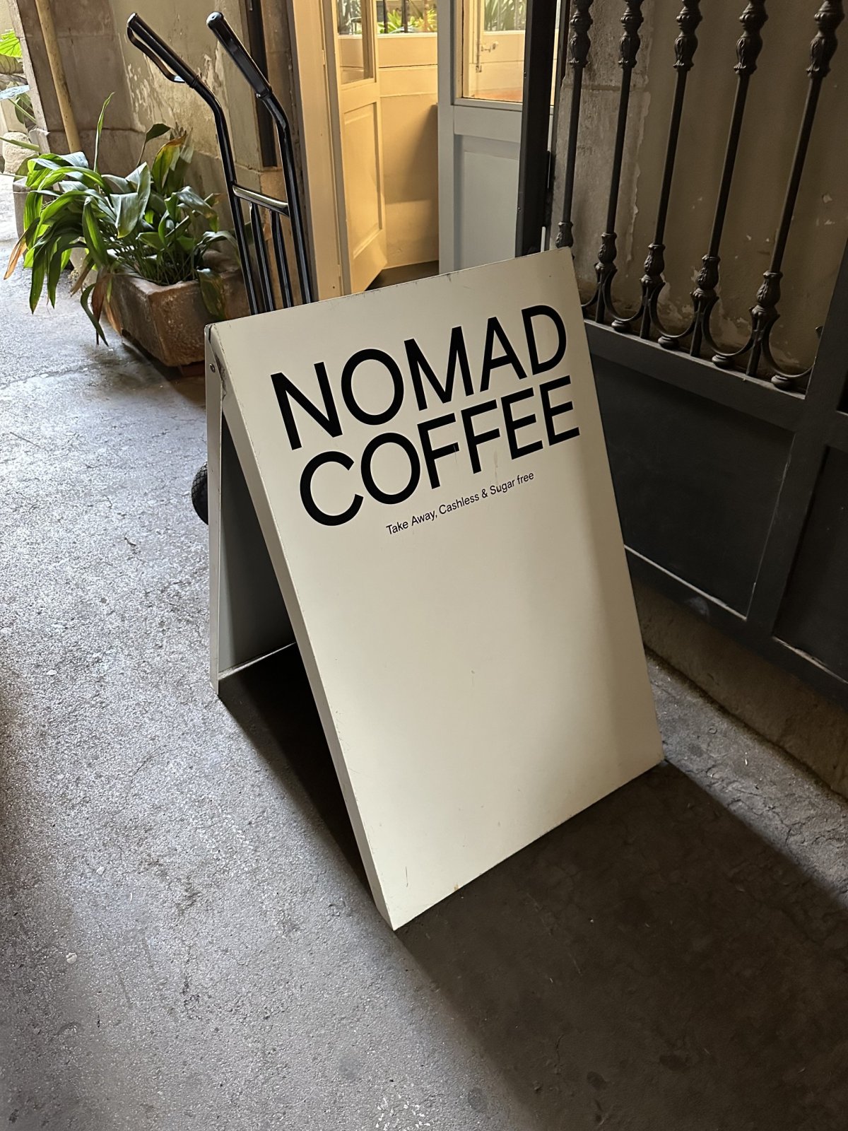 Nomad coffe