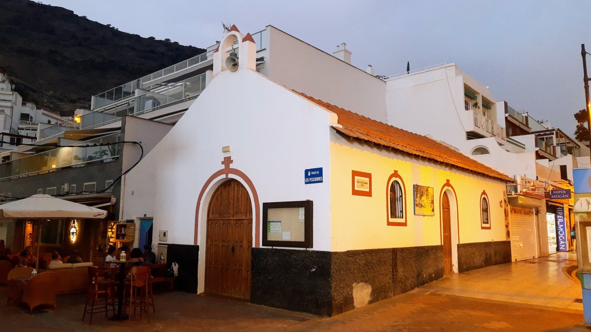 Kaplička v Puerto de Mogán