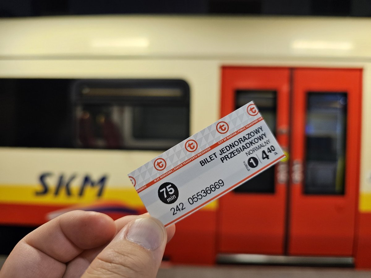 Jízdenka na vlaky Skm, metro, tramvaje a autobusy (je potřeba označit ve validátoru)