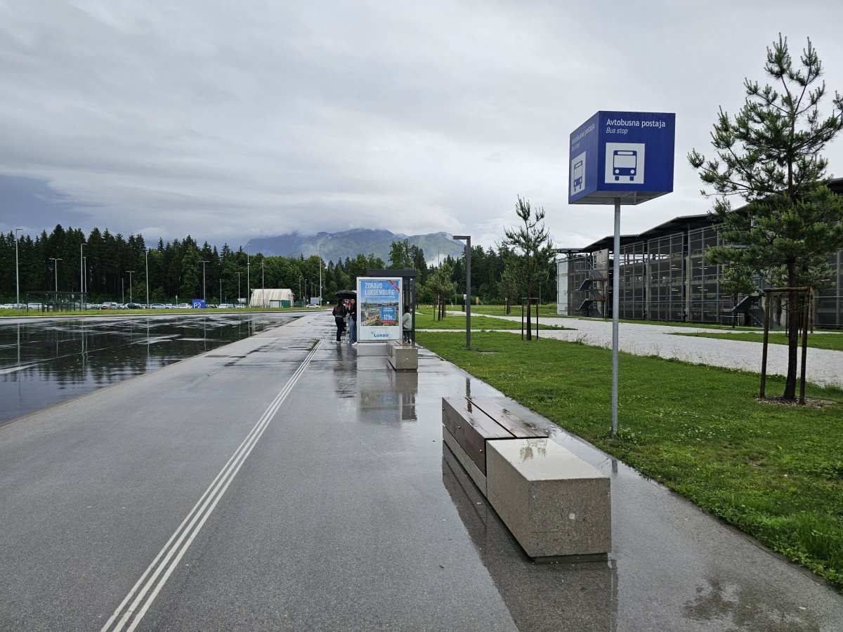 Zastávka autobusu