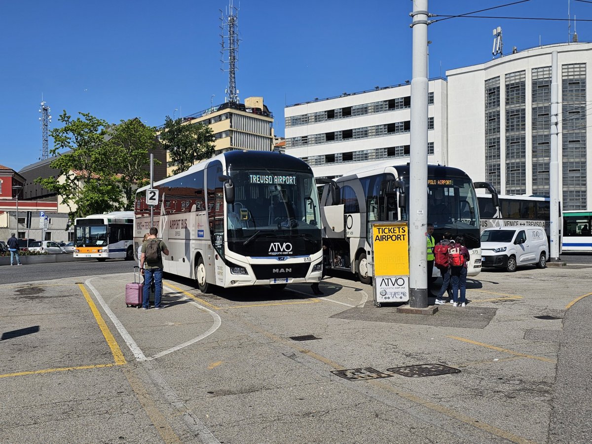 Zastávka ATVO směr letiště, Piazzale Roma