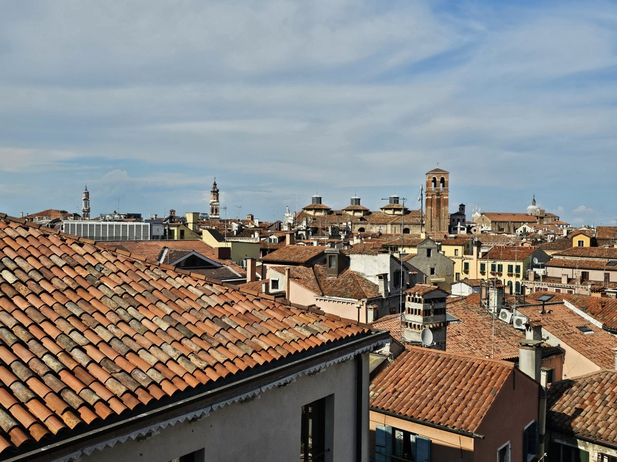 Výhled z Palazzo Contarini del Bovolo