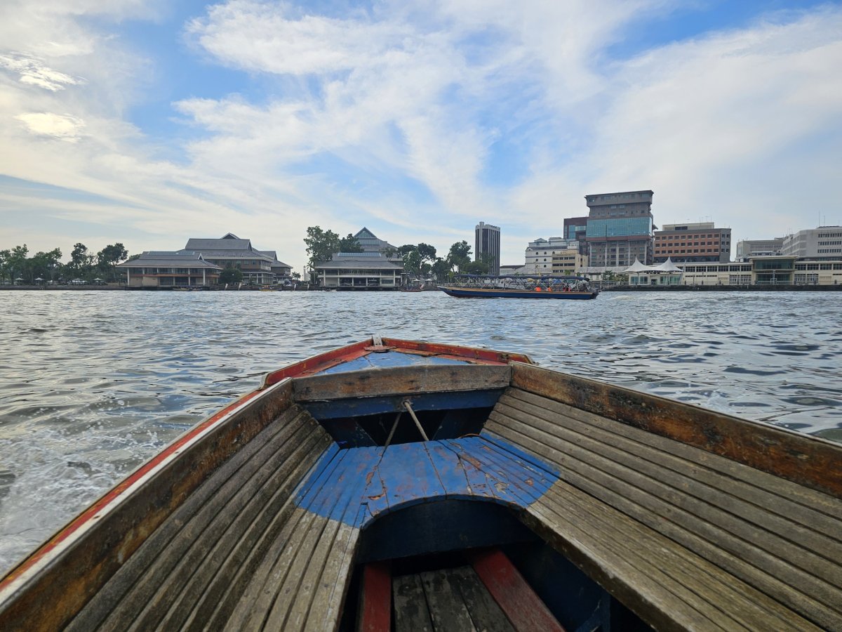 Cesta pramicí z Kampong Ayer