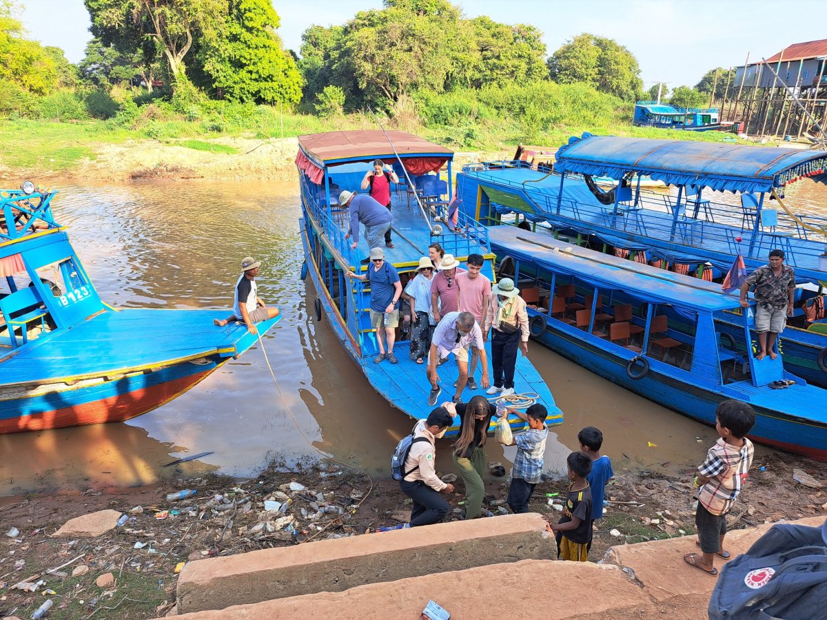 Floating village - Tonlé Sap