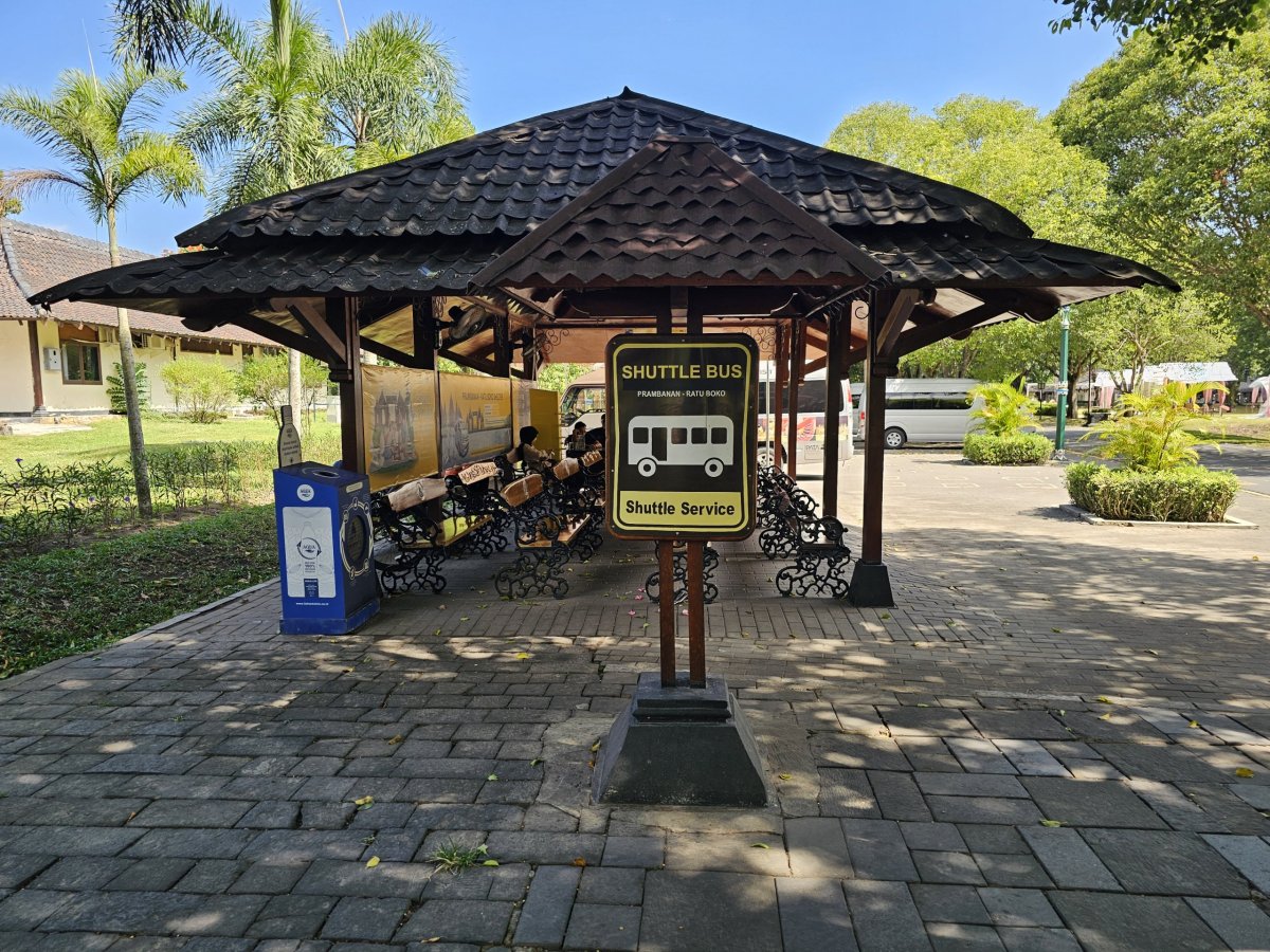 Shuttle bus Prambanan – Ratu Boko