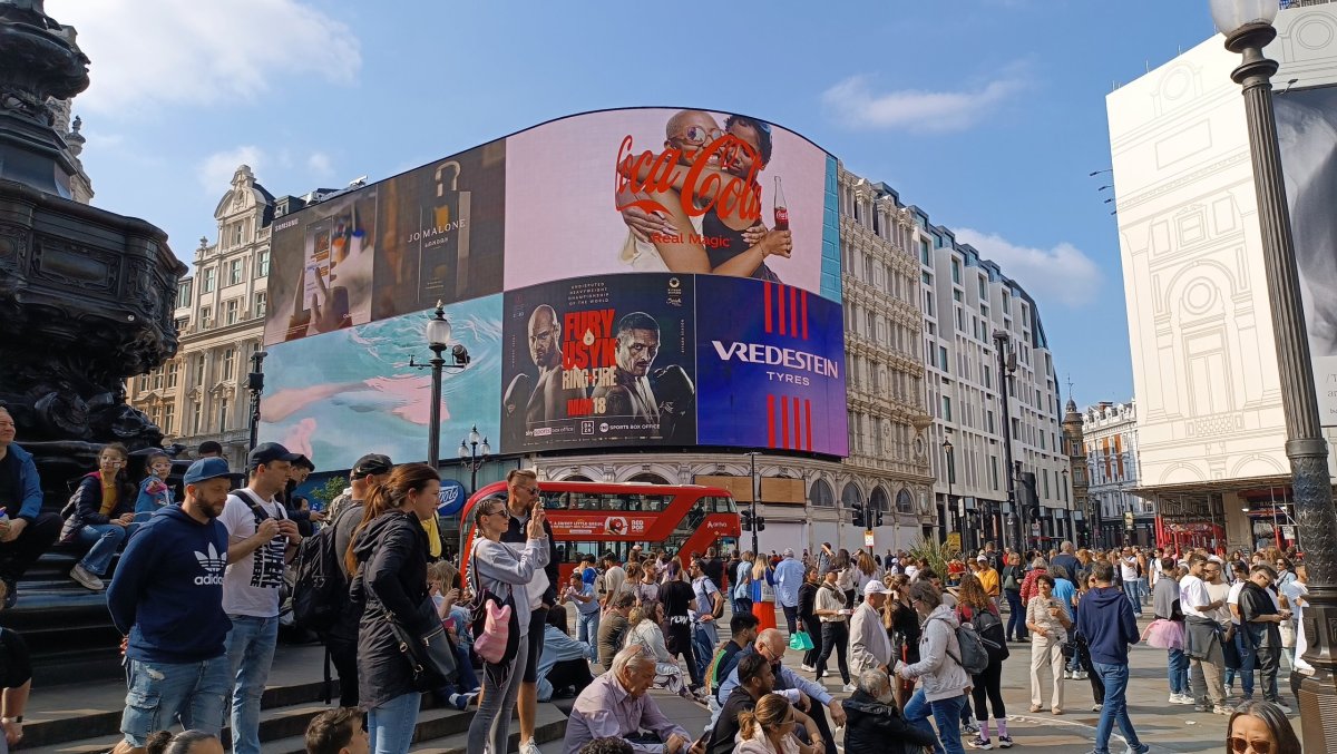 Piccadilly Circus