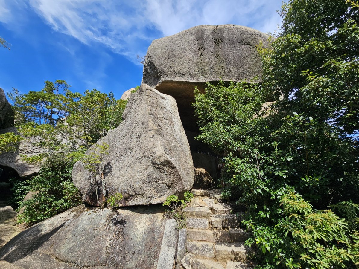 Pěší trasa na Mount Misen