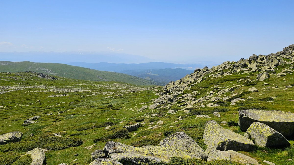 Výhled na pohoří Vitoša a Rila