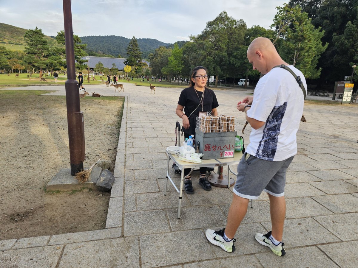 Nara Park, prodej potravy pro jeleny