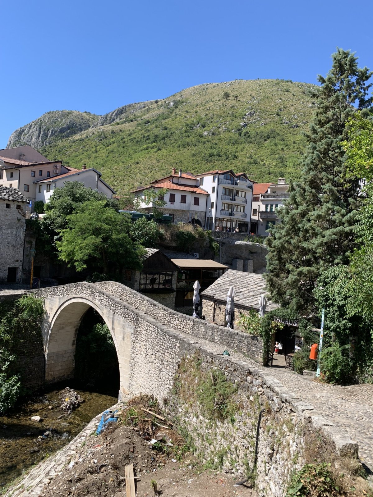 Mostar - Křivý most