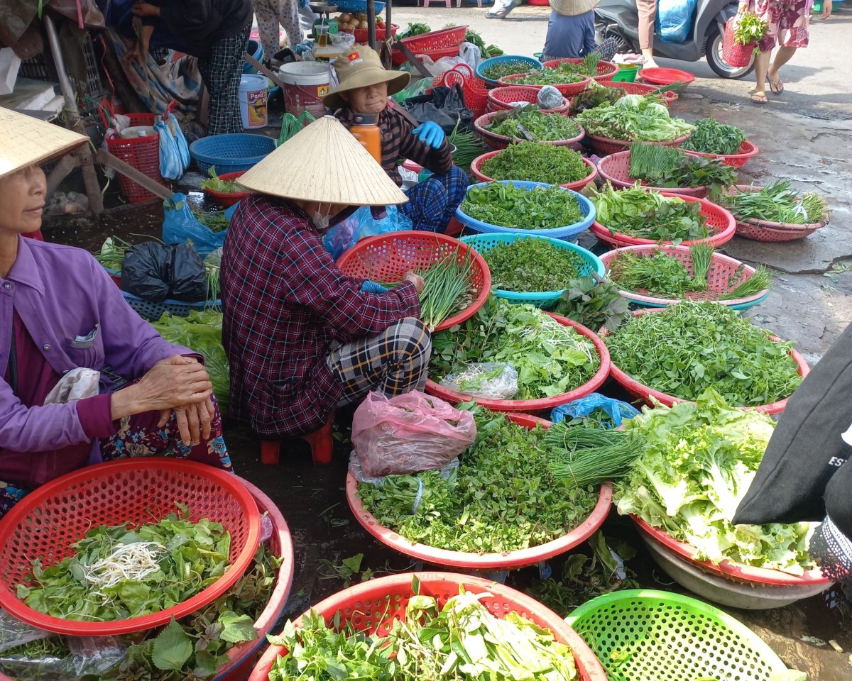 Ranní trh, Hoi An, Vietnam